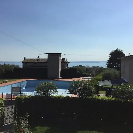 Two Family - Large Garden, View, Shared Pool * 巴多利诺